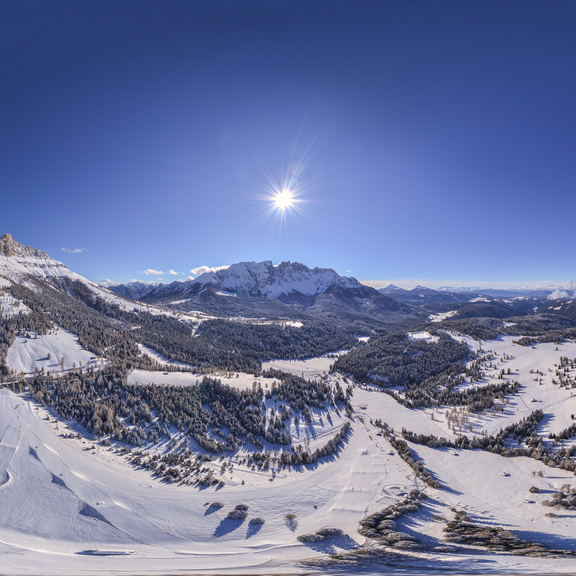 360° Luftpanoramablick von Südtirol